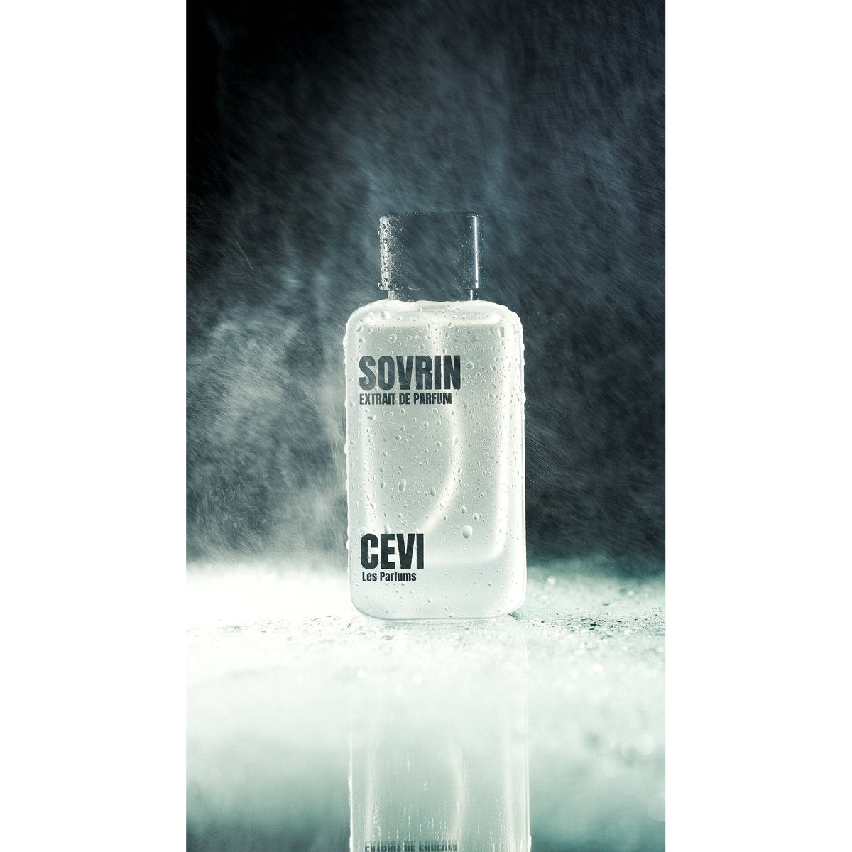 Sovrin by Cevi Les Parfums perfume bottle standing in mist with reflection on a wet surface | Nuxa Scents